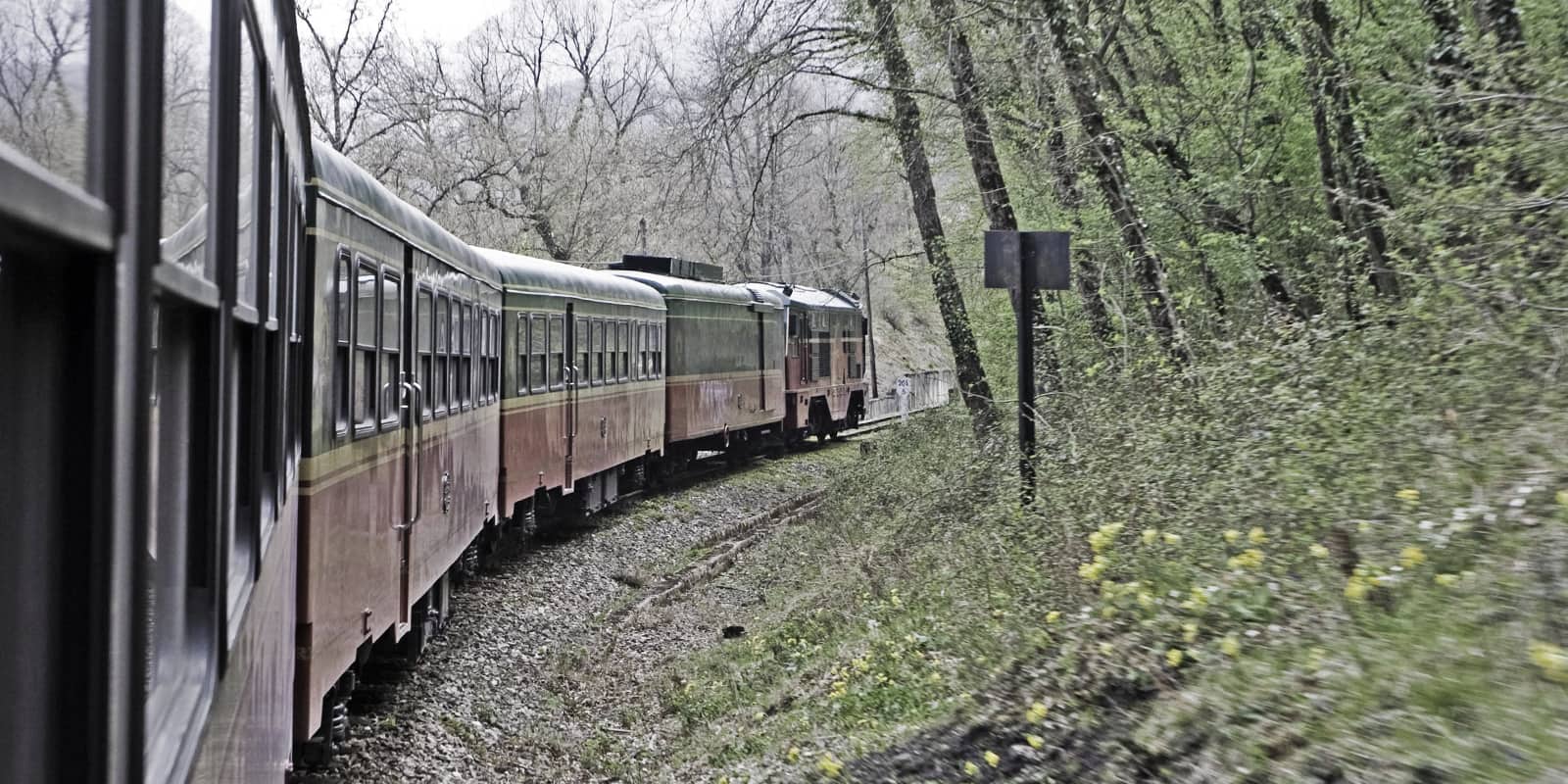 OCOA-SPAIN-DMC-TREN-EXPRESO-DE-LA-ROBLA-CASTILLA-Y-LEON-O-CANTABRIA-1