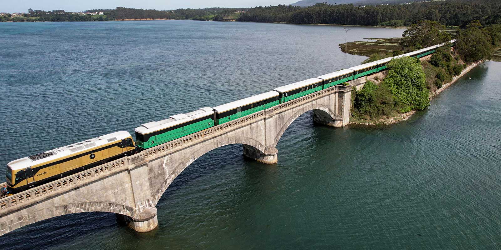 OCOA_SPAIN_COSTA_VERDE_EXPRESS_TRAIN_3